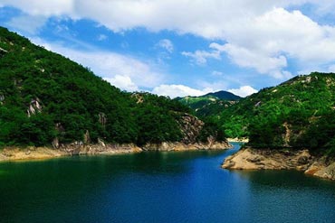 成都租車蘆溝竹海、丹景山風(fēng)景區(qū)、青城山、天臺山風(fēng)景區(qū)、金雞溝5日游