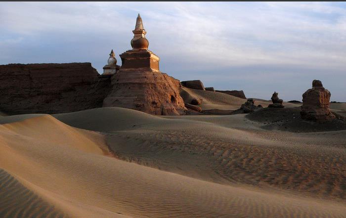 嘉峪關(guān).jpg