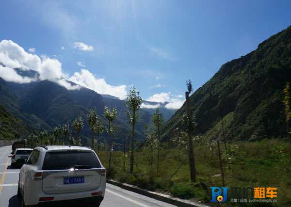 成都旅游包車